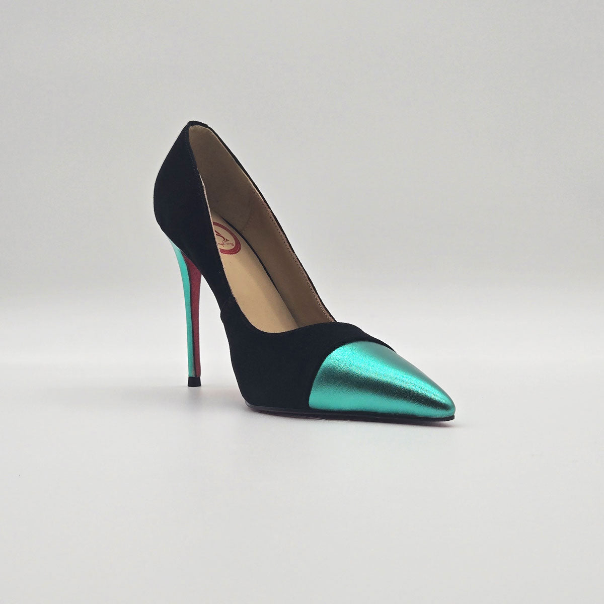 GlamourStride Heels - Mint Glow