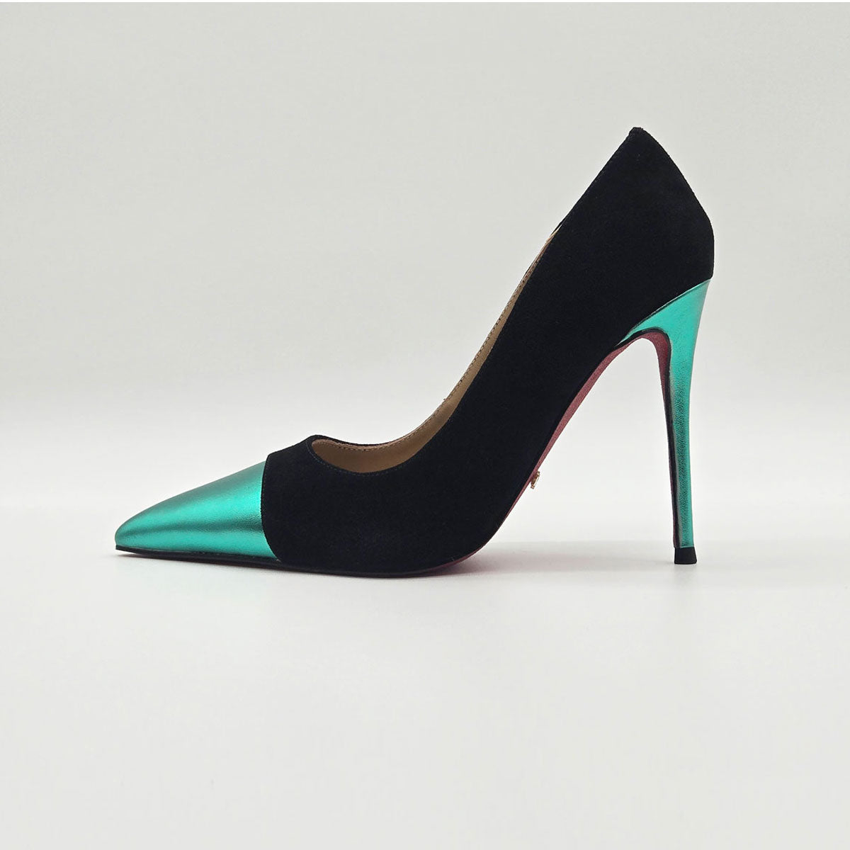 GlamourStride Heels - Mint Glow