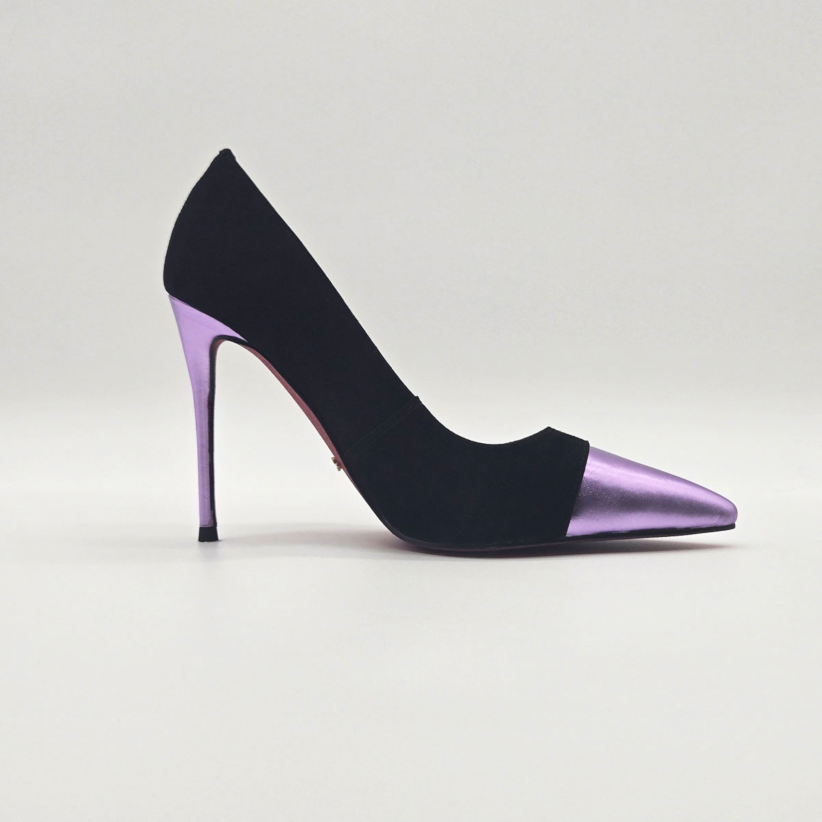 GlamourStride Heels - Mystic Violet