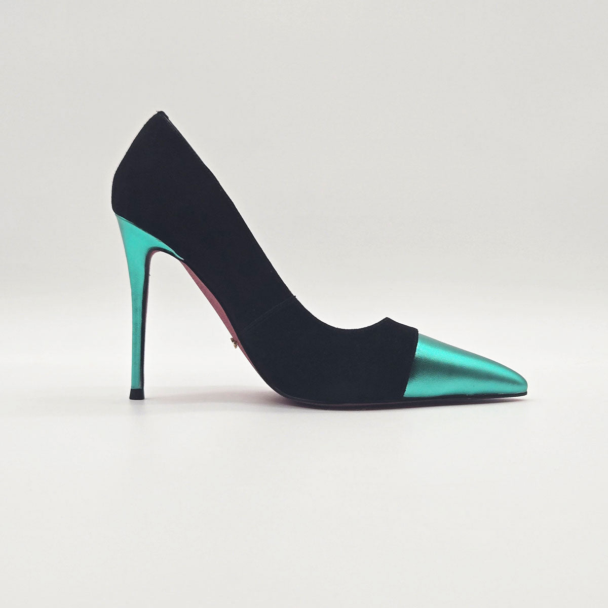 GlamourStride Heels - Mint Glow